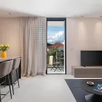 Apartment Awesome In With Wifi